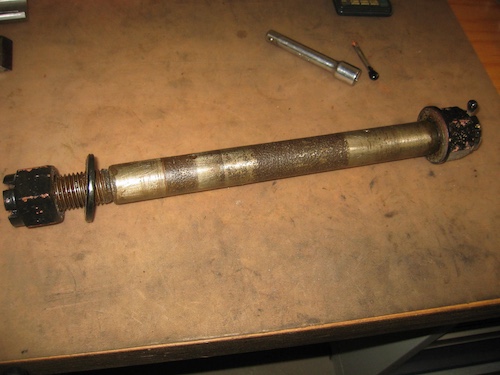 251223 Bolzen Einlaufspuren