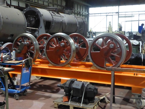 Gestell mit Radsätzen