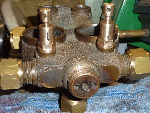 Ablassventile montiert