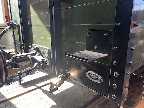 260410 Fabrikschild BK38